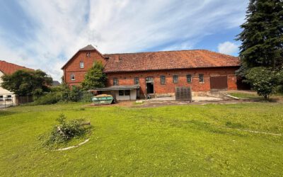Ländlicher Dreiseitenhof mit großem Potenzial – Resthof in Oldendorf