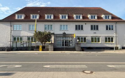 Parken ohne Sorgen in Bad Pyrmont Altes Postgebäude ca. 20 Stellplätze zur Verfügung