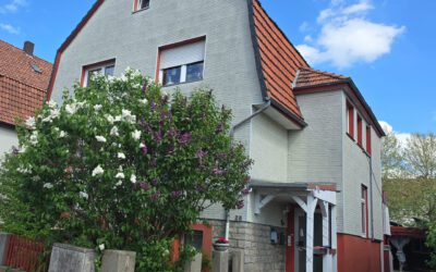 Großzügiges Zweifamilienhaus mit Garten in begehrter Lage von Bad Pyrmont OT Holzhausen